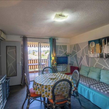 Cosy 35 M2 With Balcony In A Quiet Residence Fréjus Kültér fotó
